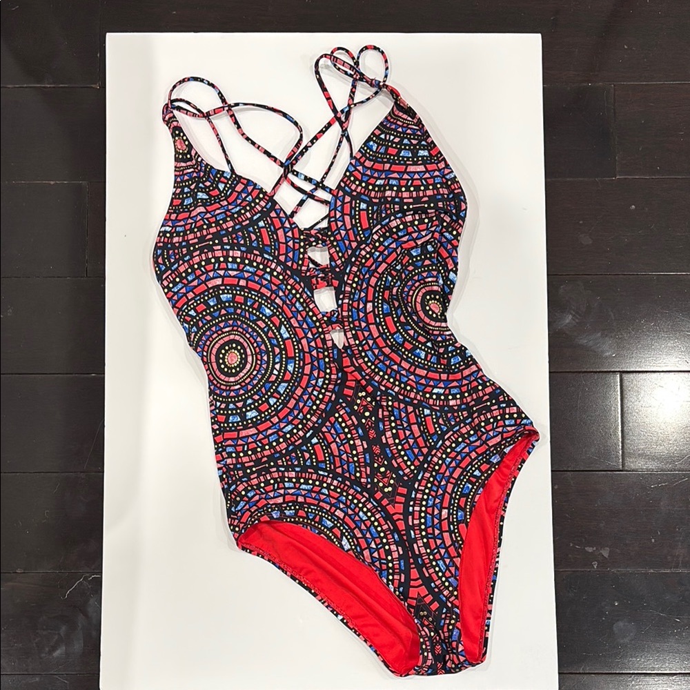 💫New💫Sexy Geometric One-Piece Swimsuit,Gold Shimmer,Black,Red,Blue,Gold Accents
